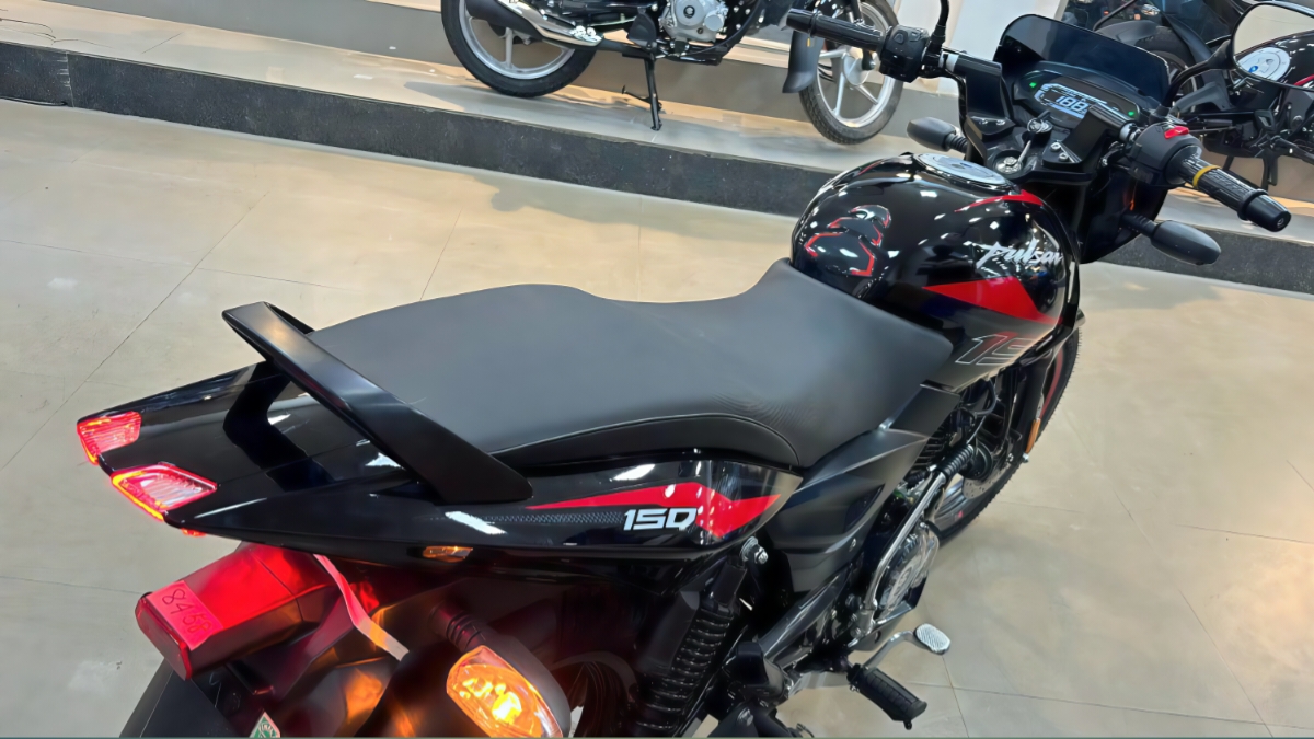New Bajaj Pulsar 150 CNG
