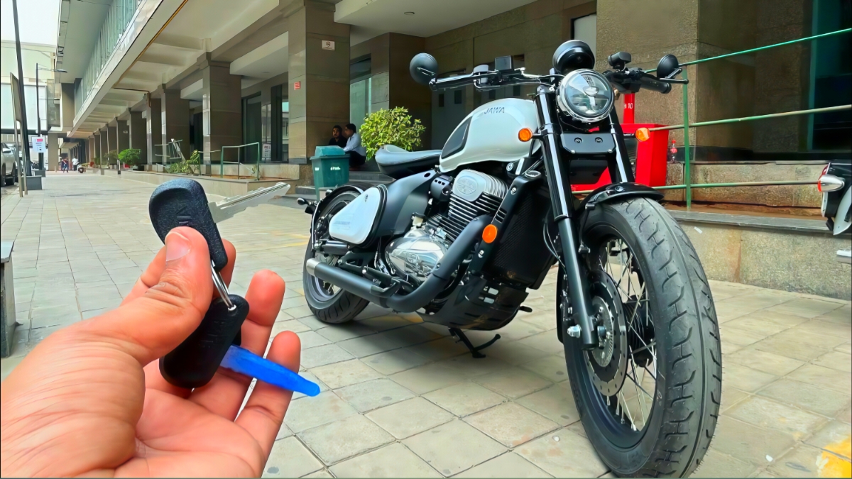 Jawa 42 Bobber