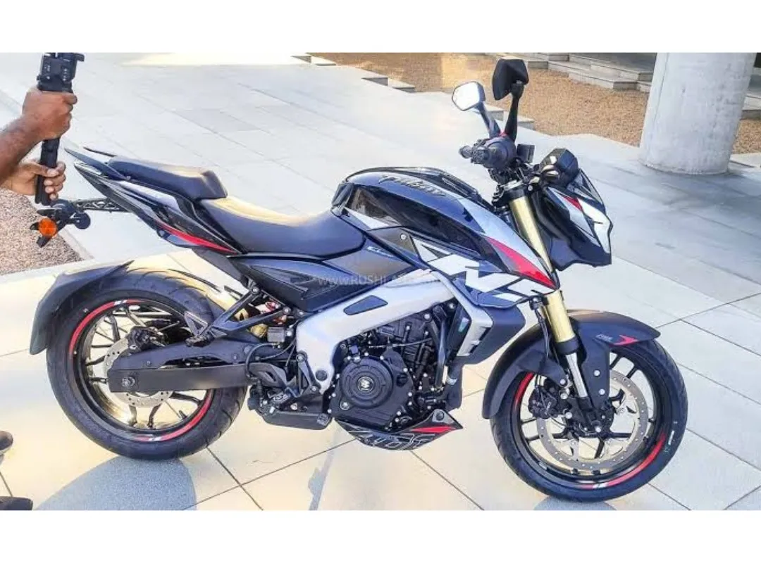 Bajaj Pulsar NS400