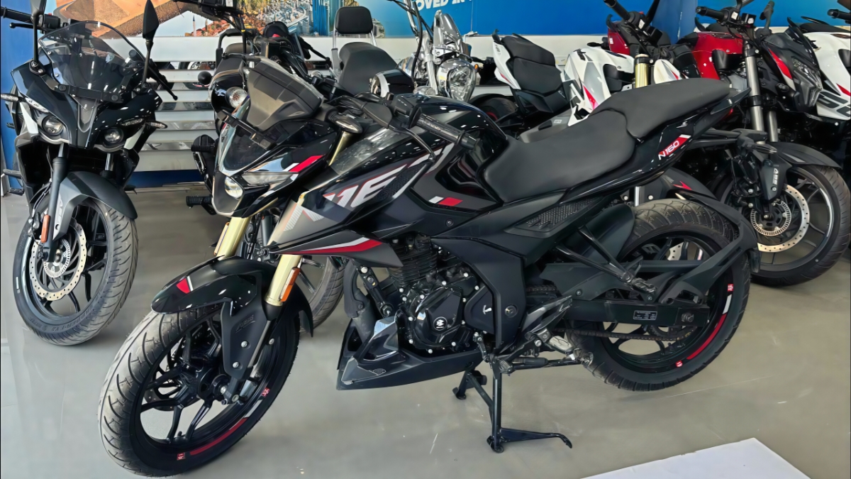 Bajaj Pulsar N160